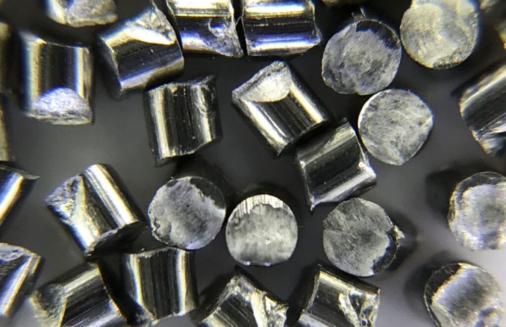 śrut z drutu ciętego